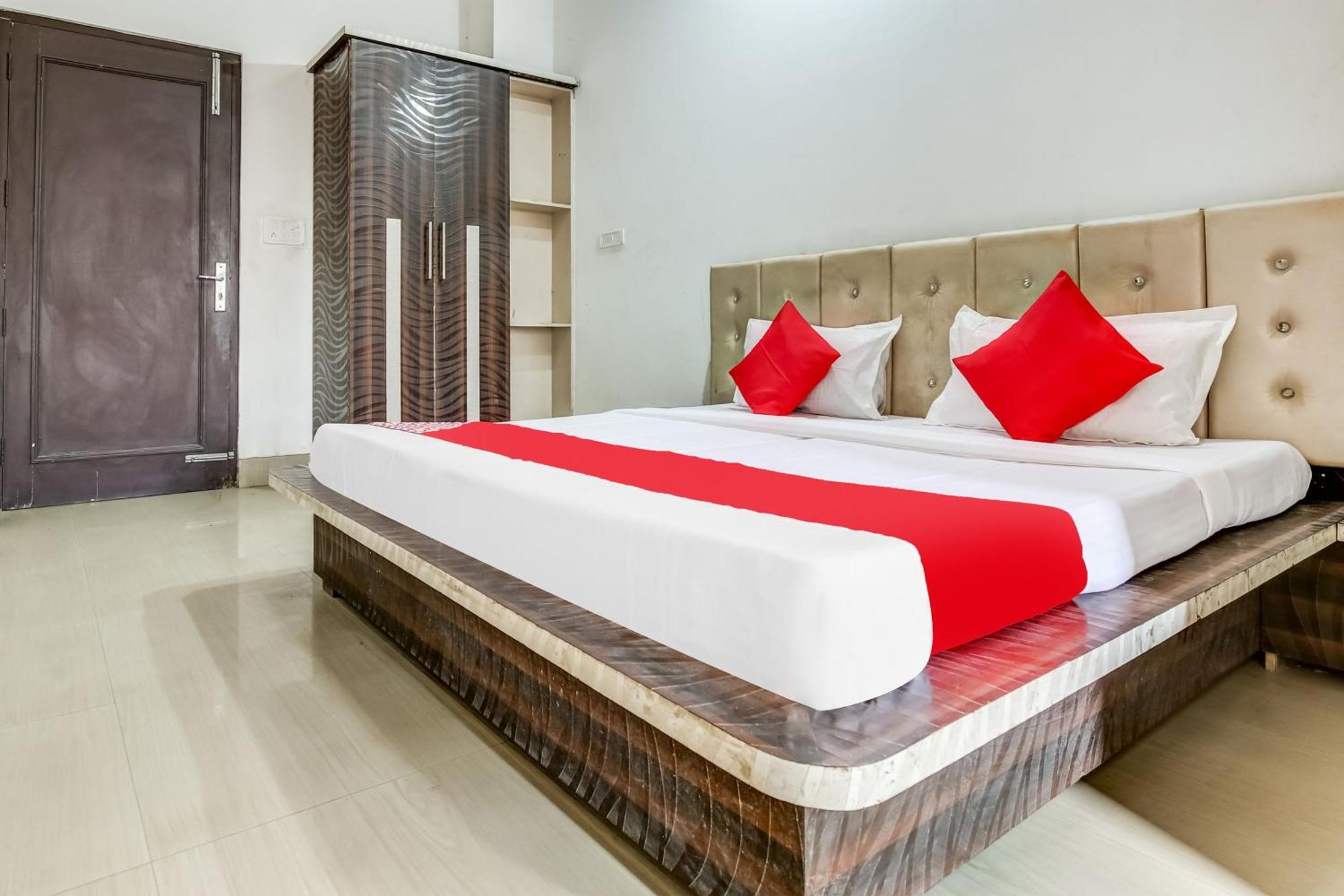 Flagship Hotel Big Boss Kurukshetra Экстерьер фото