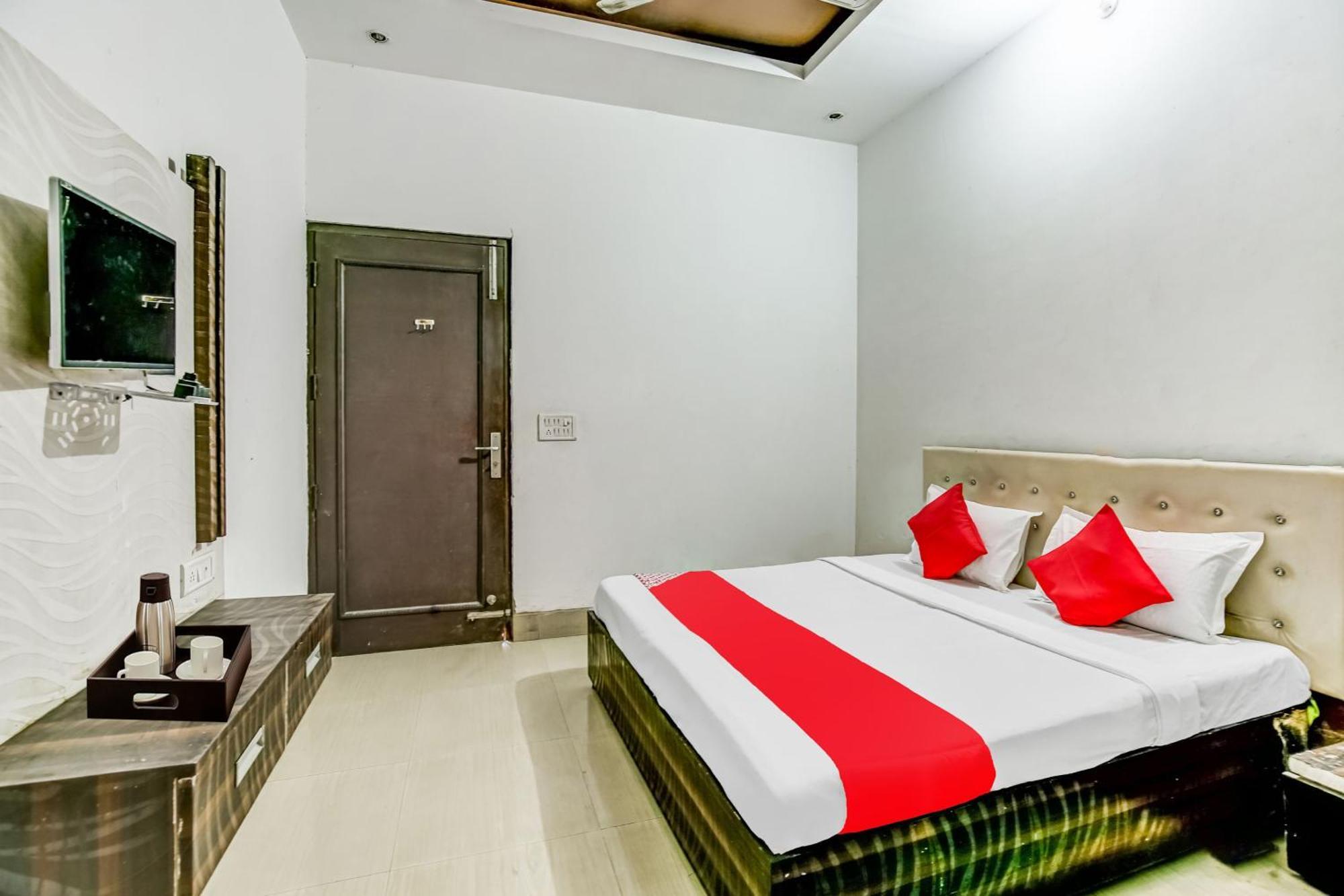Flagship Hotel Big Boss Kurukshetra Экстерьер фото