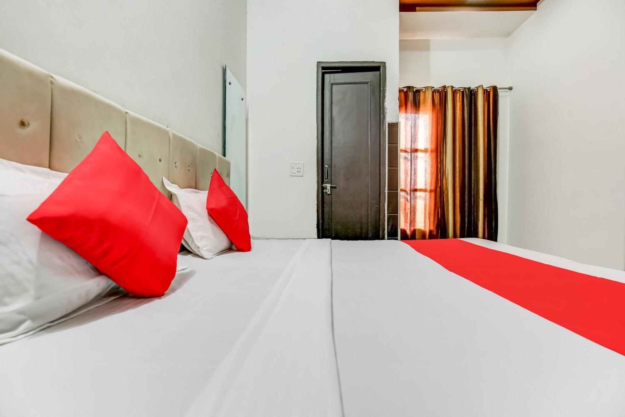 Flagship Hotel Big Boss Kurukshetra Экстерьер фото