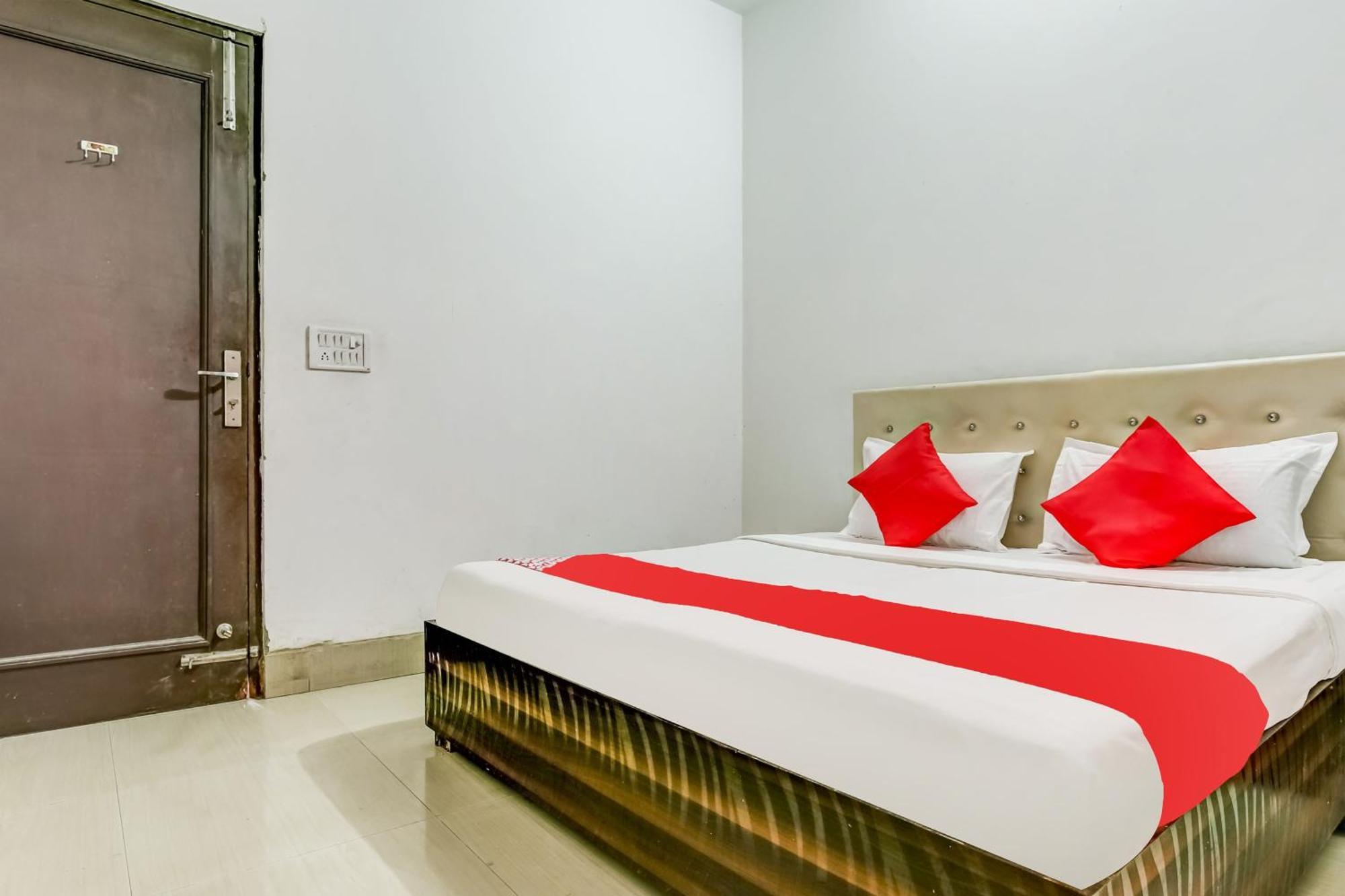 Flagship Hotel Big Boss Kurukshetra Экстерьер фото