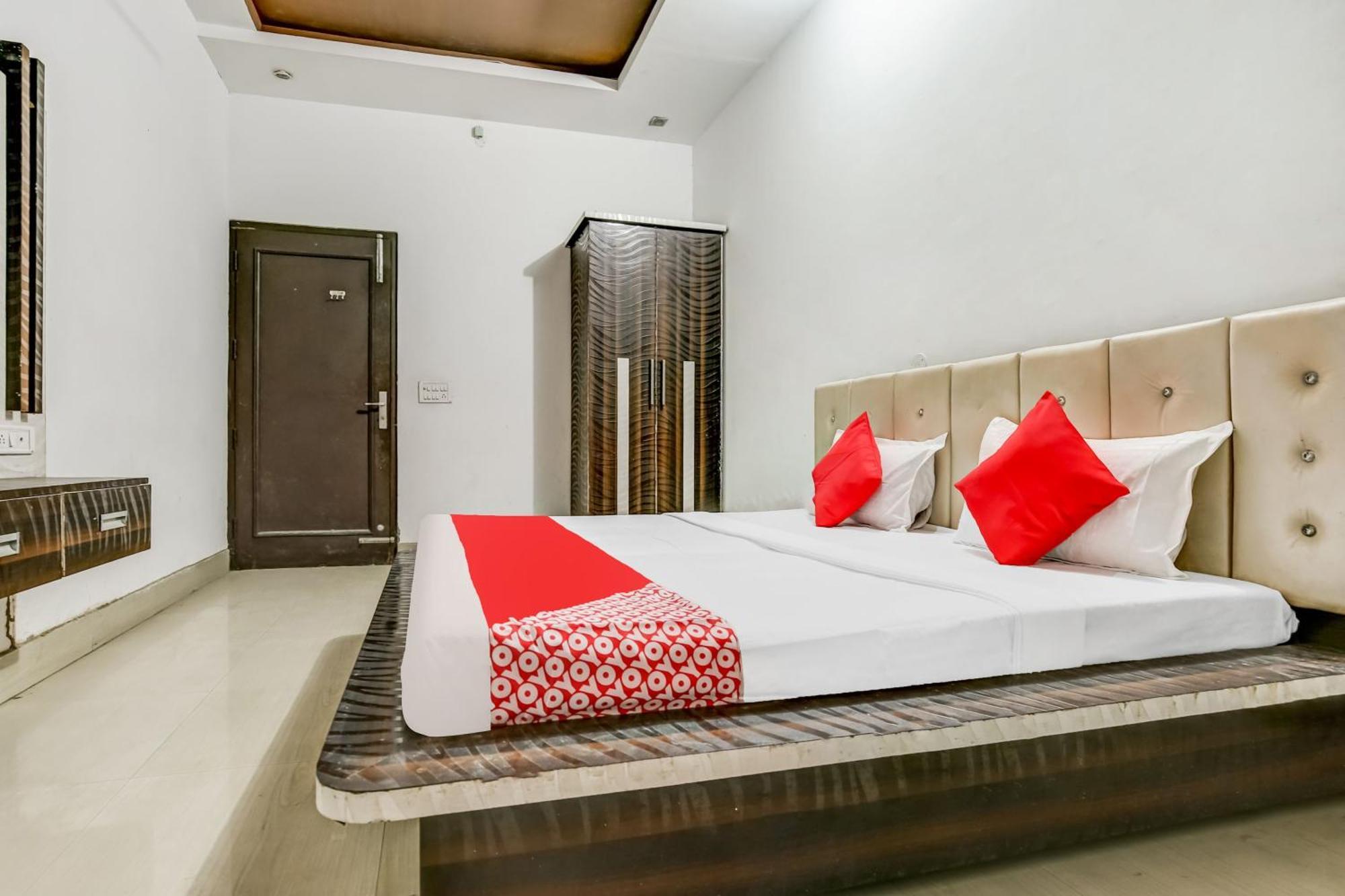 Flagship Hotel Big Boss Kurukshetra Экстерьер фото